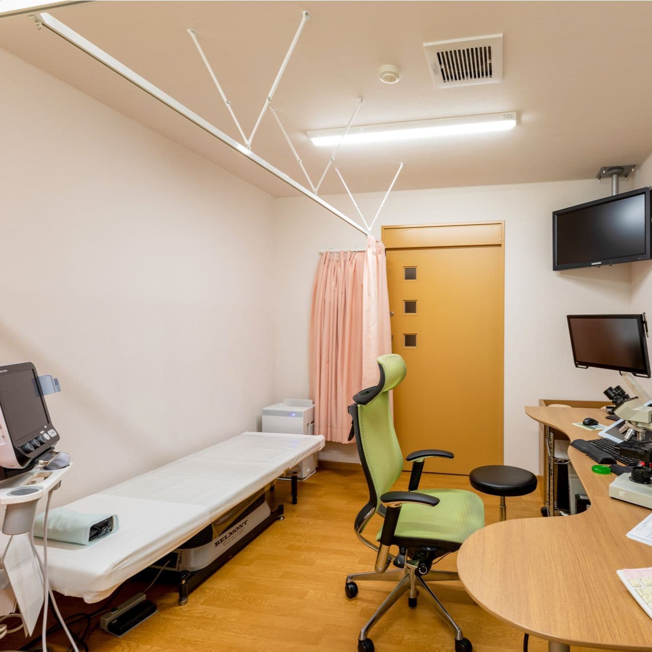 診察室１